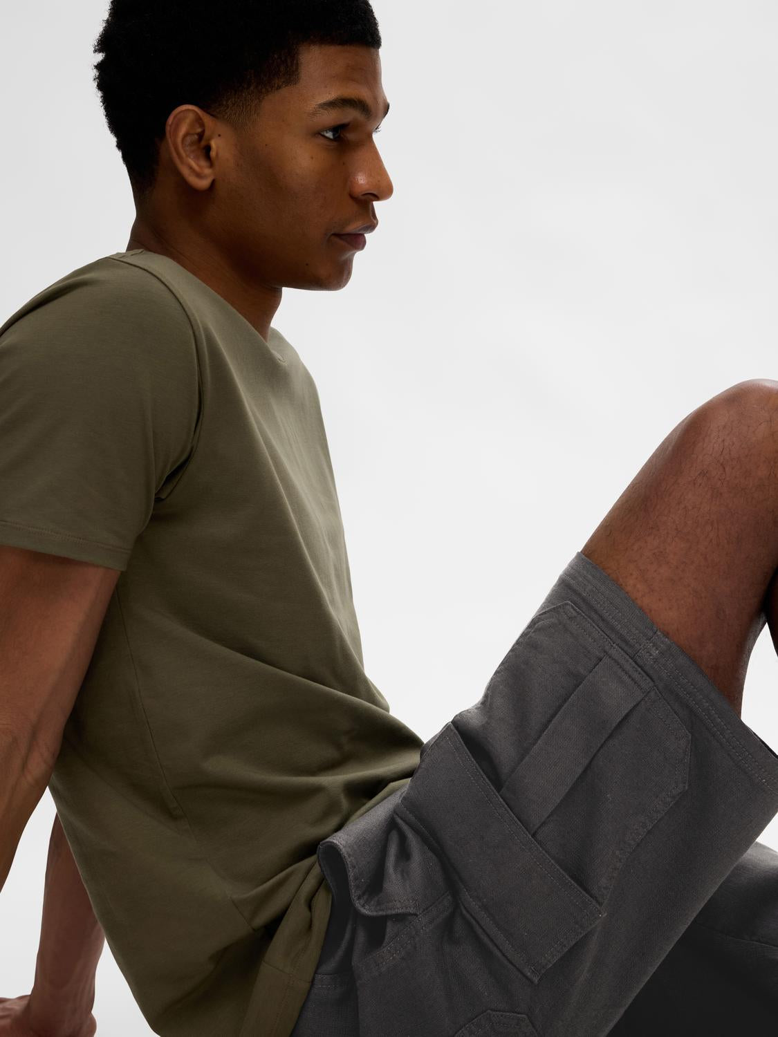 model_shot-creative